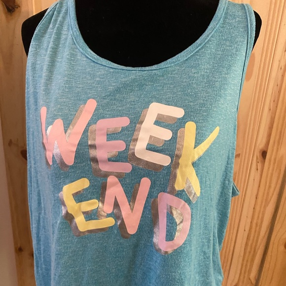 BUNDLE: 3 tanks!! - Picture 2 of 9